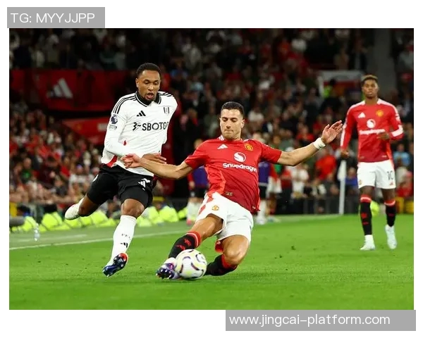 英超精彩对决曼联主场大胜里昂展现强大实力