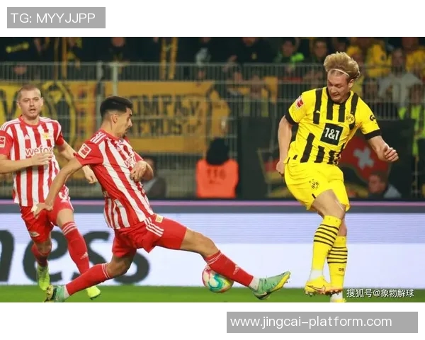 意甲大战:多特蒙德狂胜莱比锡五球引发全场震撼 意甲大战:多特蒙德狂胜莱比锡五球引发全场震撼