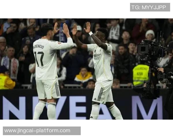 意甲激战热刺逆转皇马乌龙球成比赛转折点引发全场热议 意甲激战热刺逆转皇马乌龙球成比赛转折点引发全场热议